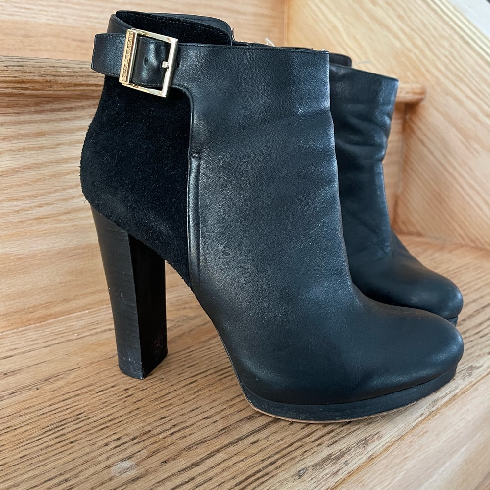Leather Michael Kors boots size 8